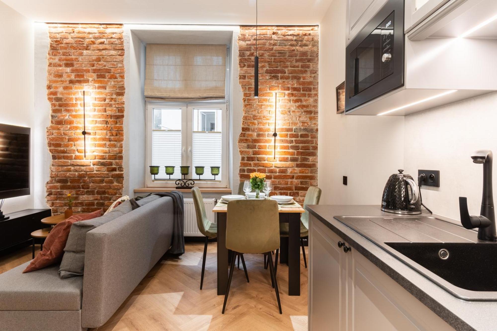 Charm & Comfort Renovated Gem In Old Town Sarego Apt B Krakow Luaran gambar