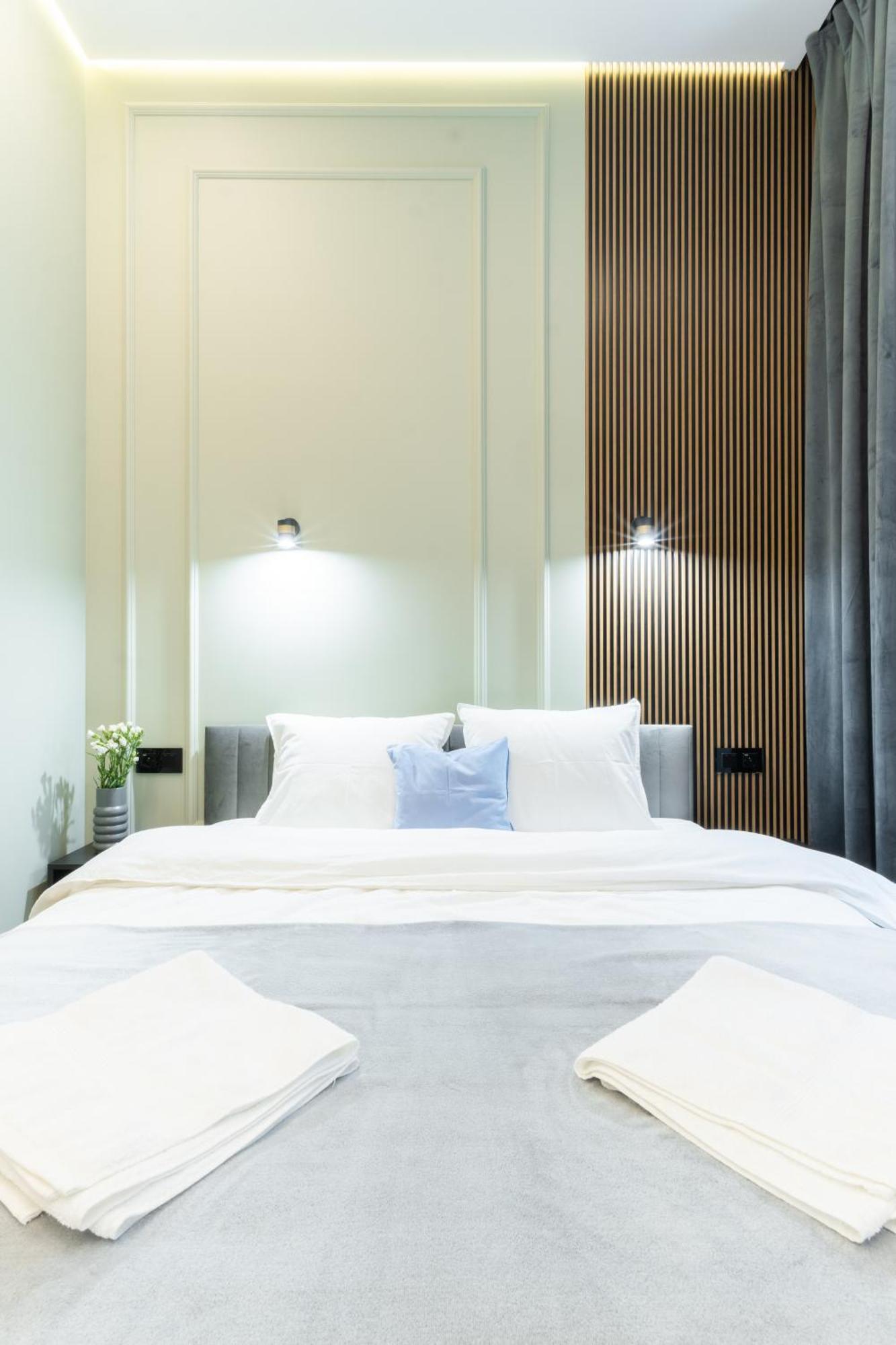 Charm & Comfort Renovated Gem In Old Town Sarego Apt B Krakow Luaran gambar